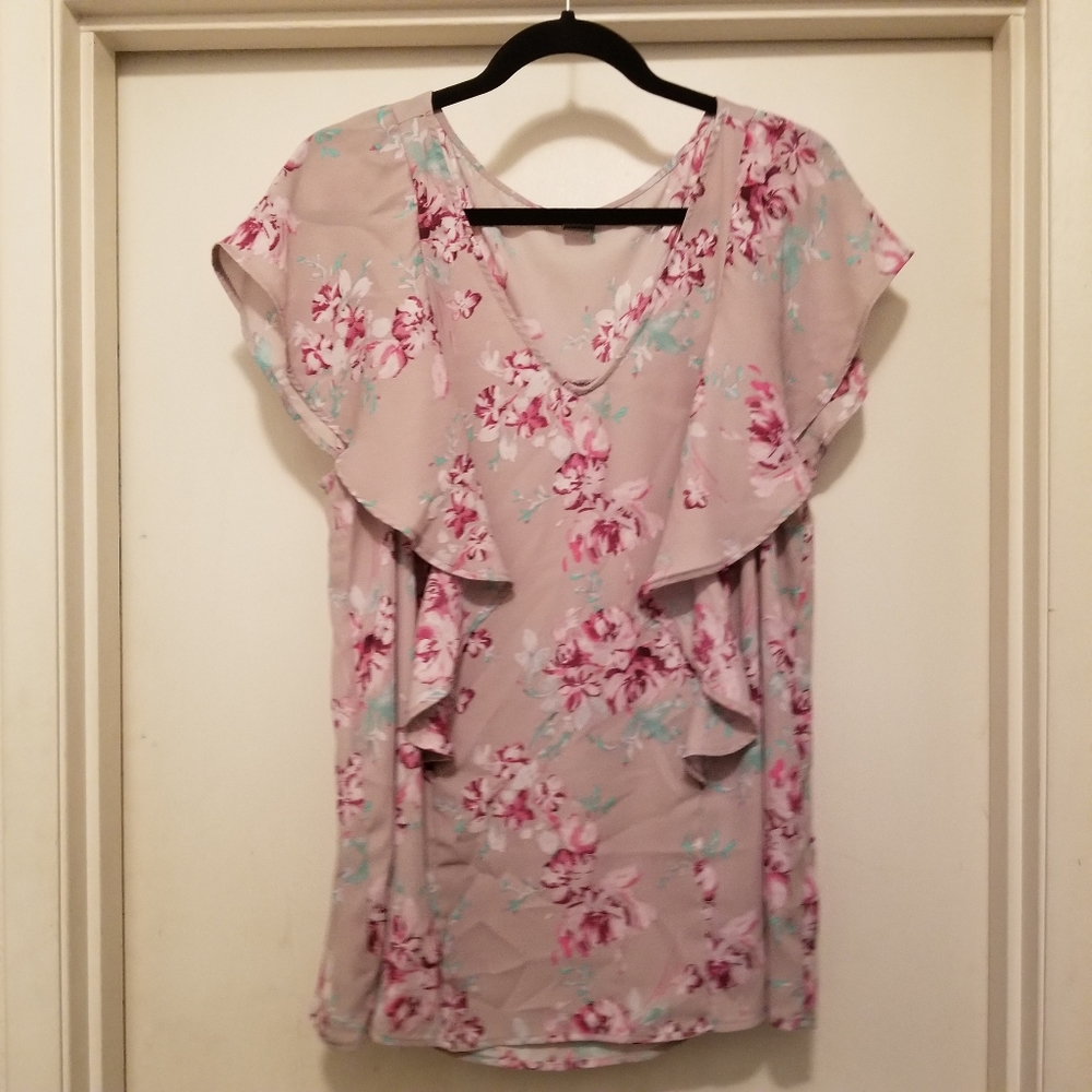 Torrid Short Sleeve Blouse
